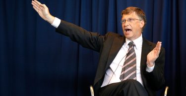 WASHINGTON - JUNE 10: Microsoft Chairman Bill Gates speaks during a news conference at the Newseum June 10, 2010 in Washington, DC. The news conference was to present recommendations to Congress and President Obama "to revolutionize U.S. energy innovation." Alex Wong/Getty Images/AFP== FOR NEWSPAPERS, INTERNET, TELCOS & TELEVISION USE ONLY ==